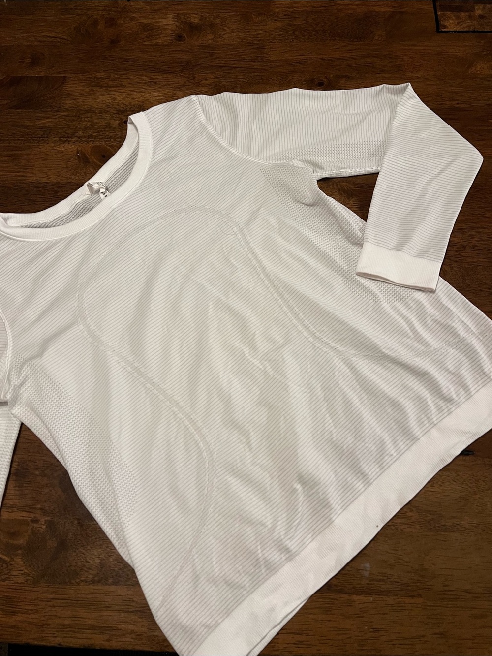 Lululemon Swiftly Tech Long Sleeve (Breeze) *Relaxed Fit Size 10 - Picture 5 of 14